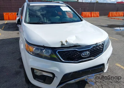 2013 Kia Sorento Sx V6 z USA, uszkodzony, nr VIN 5XYKWDA26DG326173